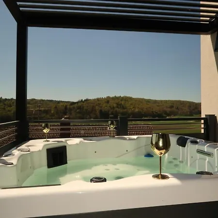 Villa Design-villa Mit Privatem Whirlpool&naturblick *