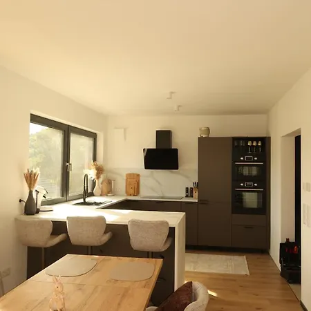 Design-villa Mit Privatem Whirlpool&naturblick Villa